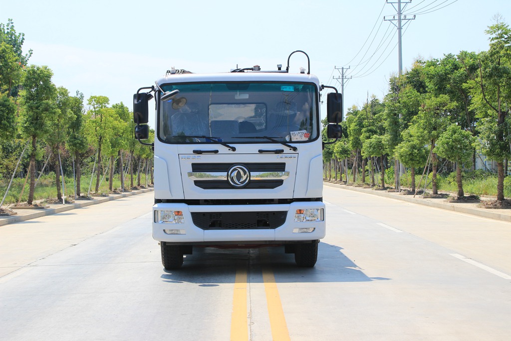 東風D9壓縮垃圾車