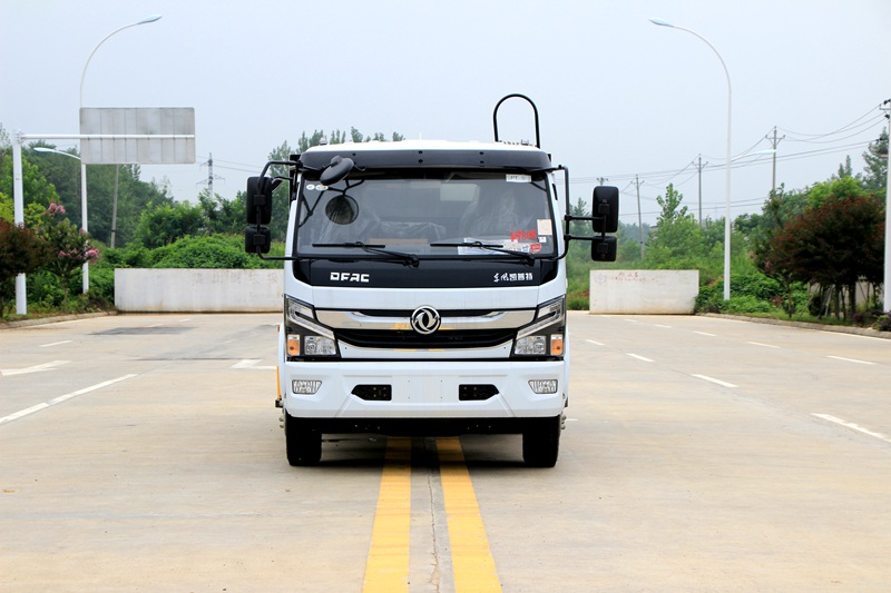 東風(fēng)大多利卡壓縮垃圾車